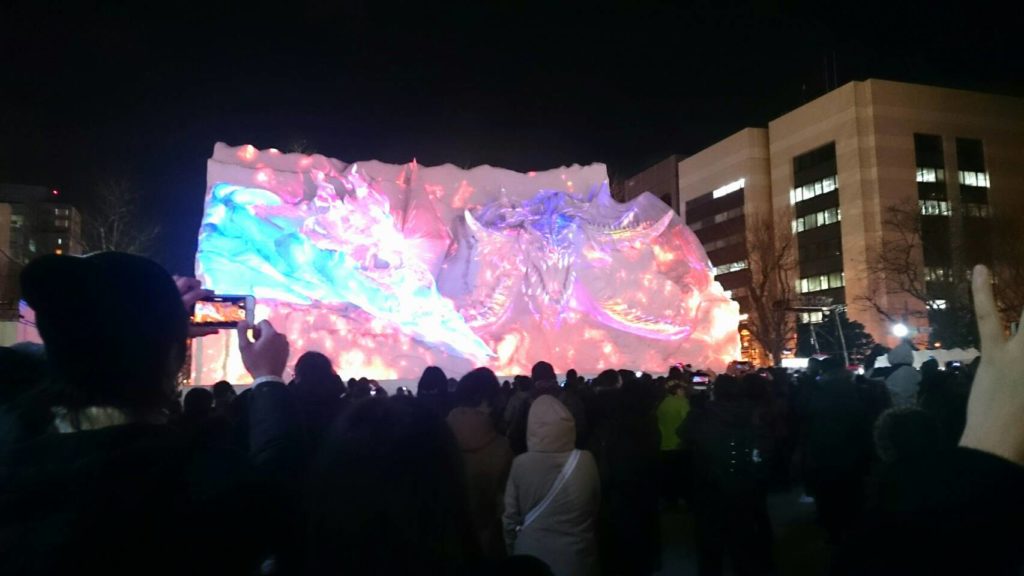 雪像のプロジェクションマッピング